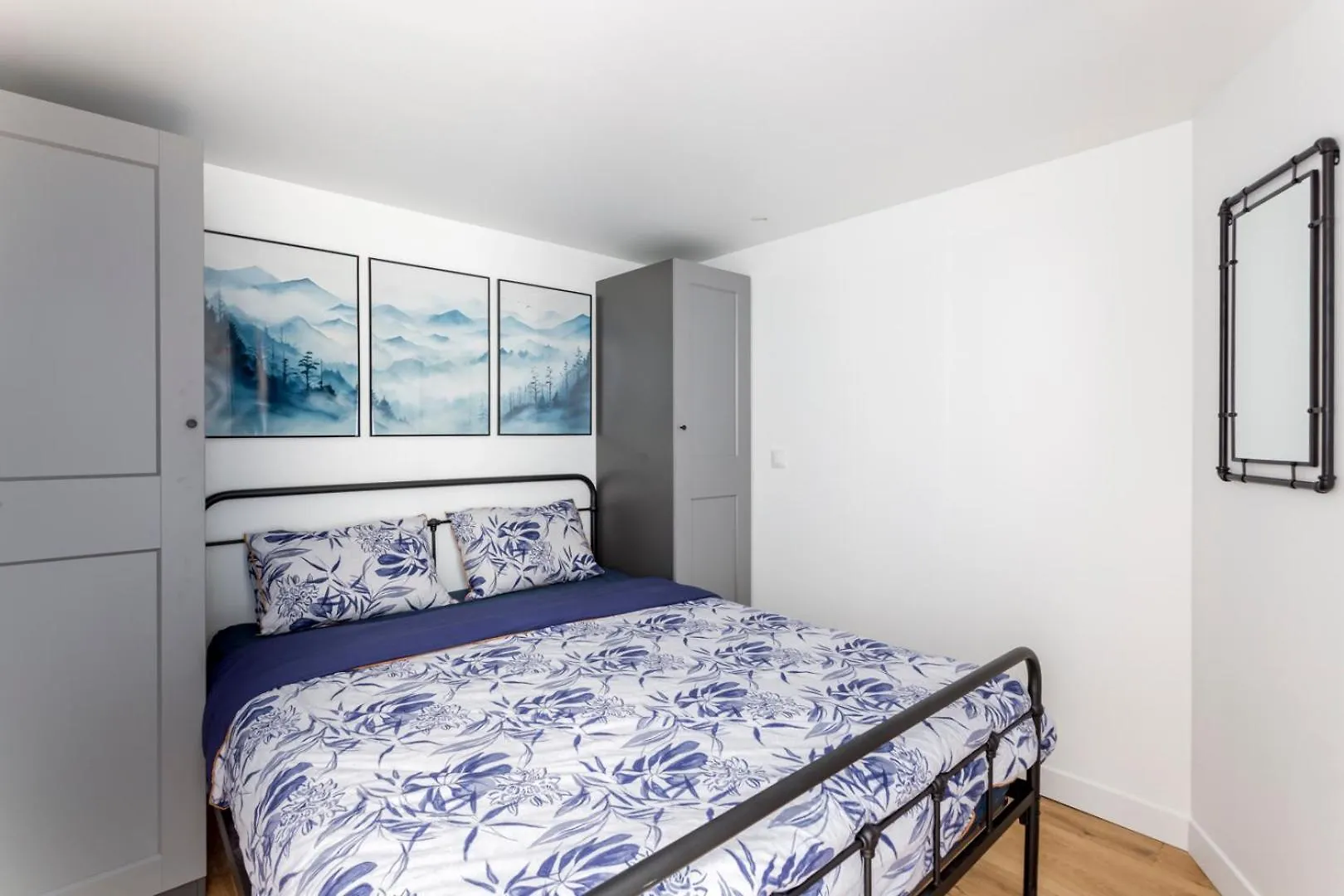 Relais Cocorico Artist Glass Roof With Ac Daire Paris
